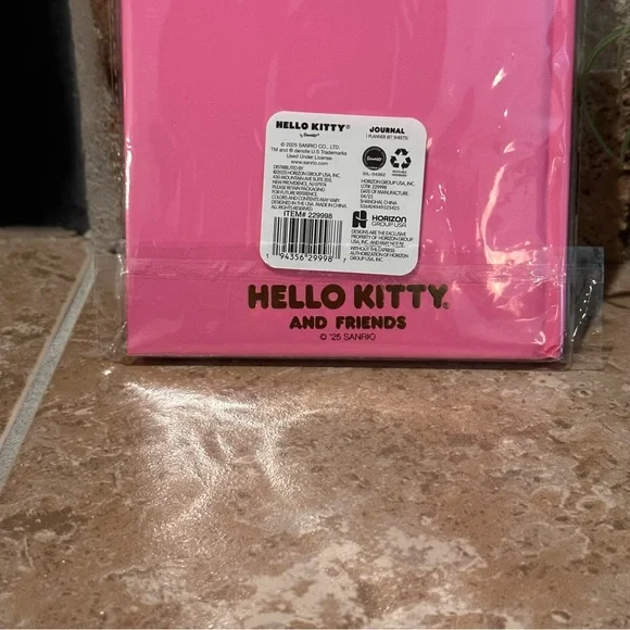 Sanrio Hello Kitty Pink and Gold Journal - Picture 2 of 3